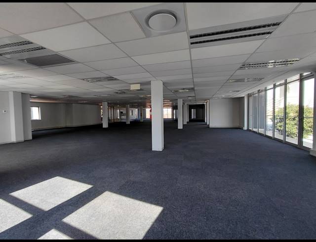 659M² OFFICE TO LET IN BRYANSTON